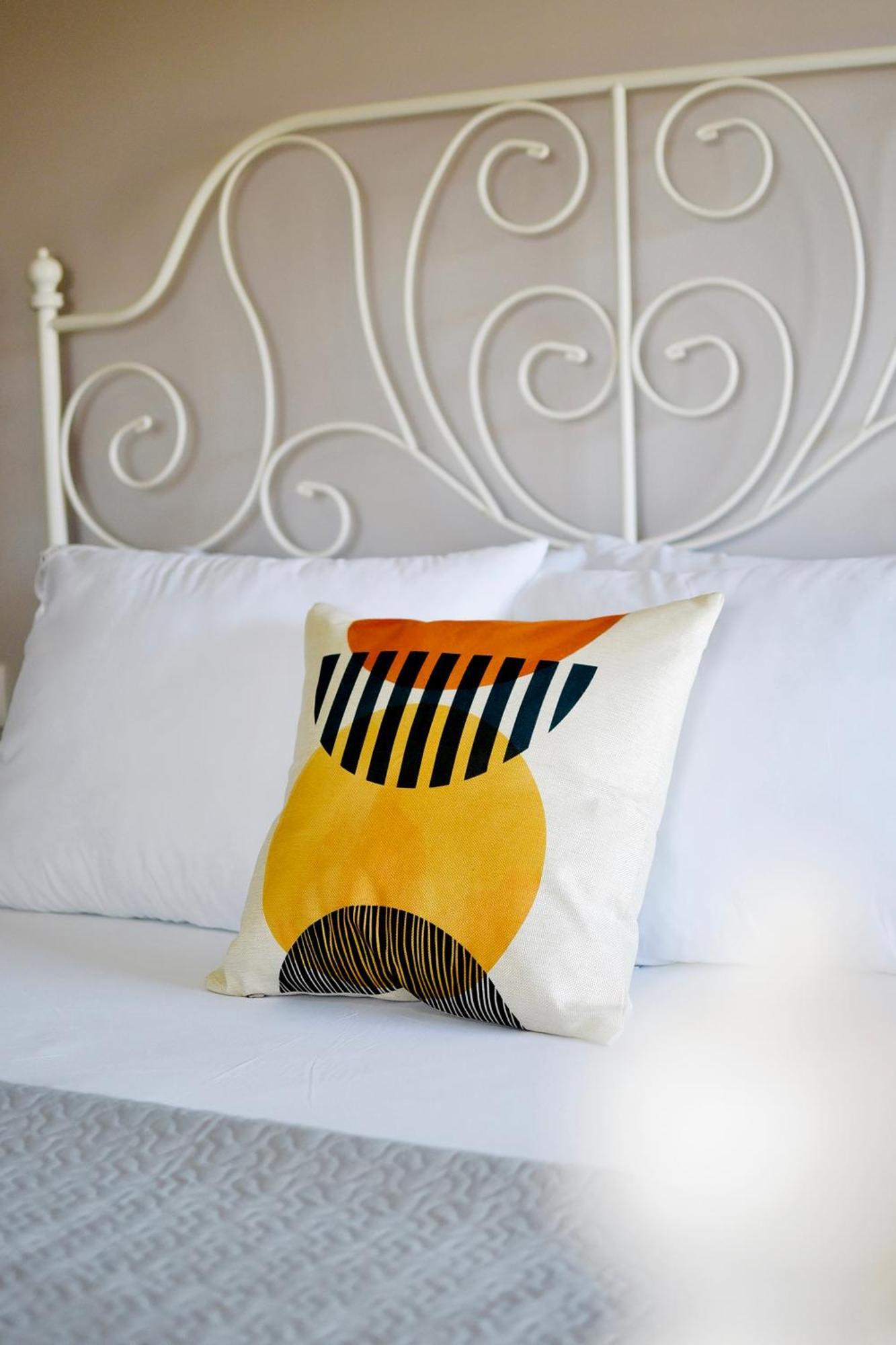 Room Nine 9 Beachfront Apartments Nea Kallikrateia Ngoại thất bức ảnh