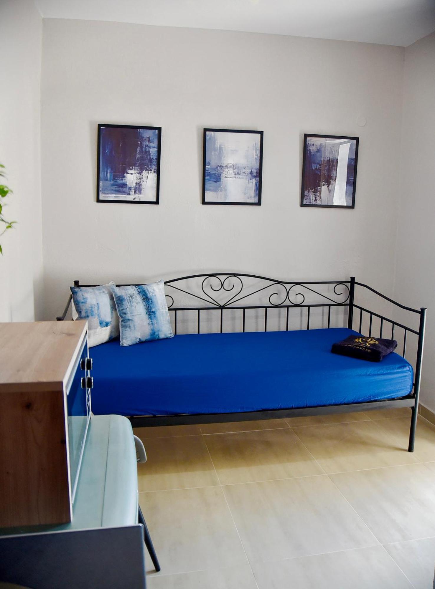 Room Nine 9 Beachfront Apartments Nea Kallikrateia Ngoại thất bức ảnh