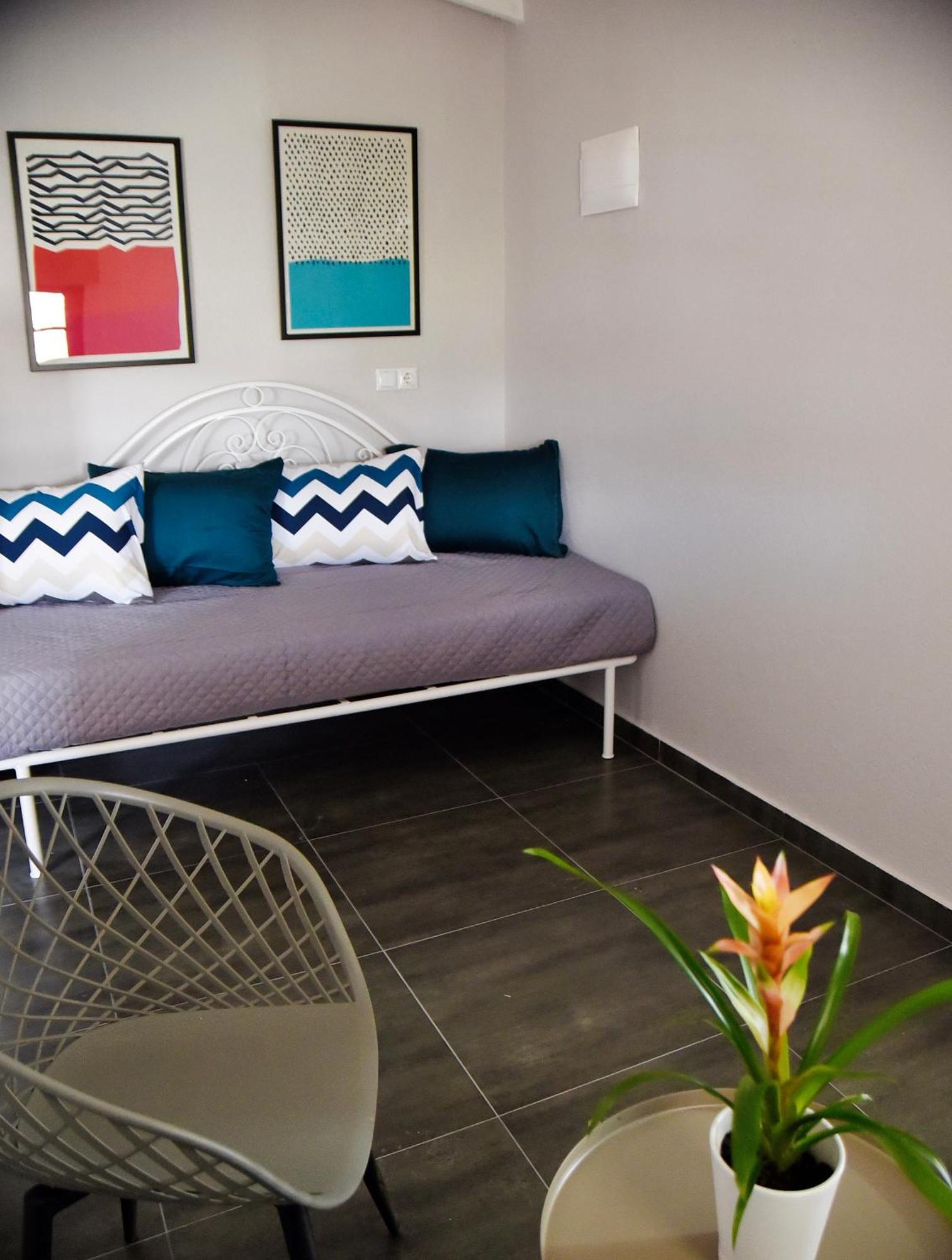 Room Nine 9 Beachfront Apartments Nea Kallikrateia Ngoại thất bức ảnh